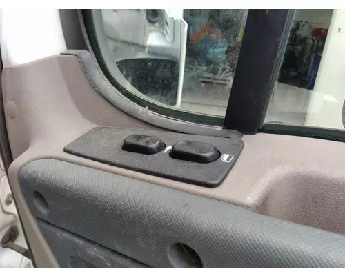 FREIGHTLINER CASCADIA 2008-2018 DOOR ASSEMBLY, FRONT