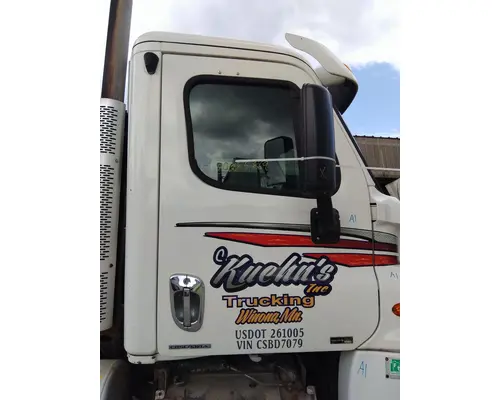 FREIGHTLINER CASCADIA 2008-2018 DOOR ASSEMBLY, FRONT