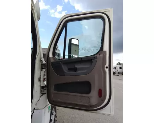 FREIGHTLINER CASCADIA 2008-2018 DOOR ASSEMBLY, FRONT