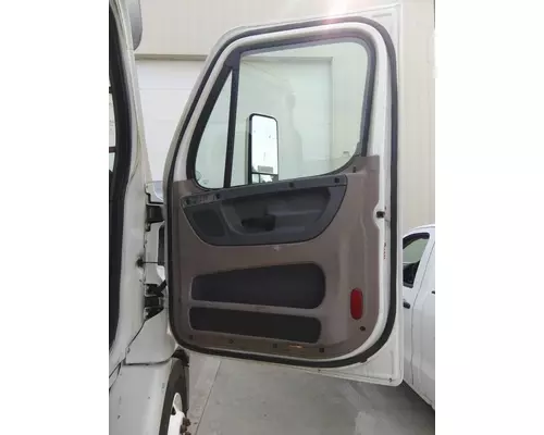 FREIGHTLINER CASCADIA 2008-2018 DOOR ASSEMBLY, FRONT