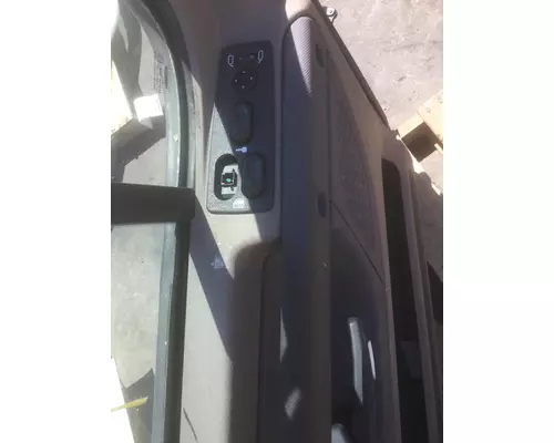 FREIGHTLINER CASCADIA 2008-2018 DOOR ASSEMBLY, FRONT