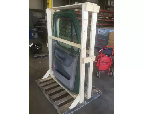 FREIGHTLINER CASCADIA 2008-2018 DOOR ASSEMBLY, FRONT