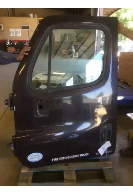 FREIGHTLINER CASCADIA 2008-2018 DOOR ASSEMBLY, FRONT