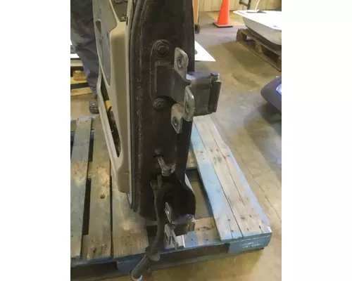 FREIGHTLINER CASCADIA 2008-2018 DOOR ASSEMBLY, FRONT