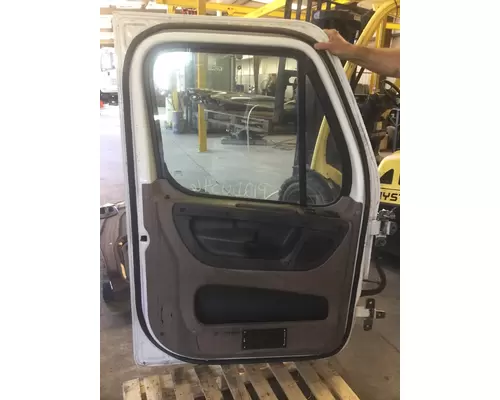 FREIGHTLINER CASCADIA 2008-2018 DOOR ASSEMBLY, FRONT