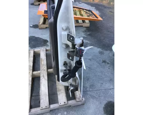 FREIGHTLINER CASCADIA 2008-2018 DOOR ASSEMBLY, FRONT