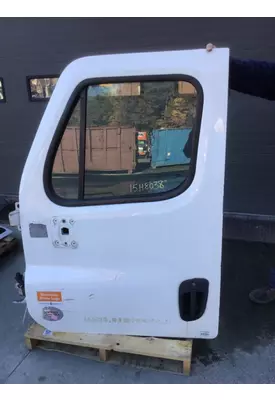 FREIGHTLINER CASCADIA 2008-2018 DOOR ASSEMBLY, FRONT