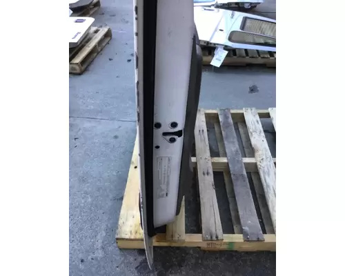 FREIGHTLINER CASCADIA 2008-2018 DOOR ASSEMBLY, FRONT