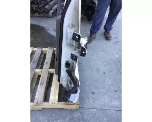 FREIGHTLINER CASCADIA 2008-2018 DOOR ASSEMBLY, FRONT