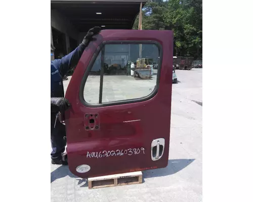 FREIGHTLINER CASCADIA 2008-2018 DOOR ASSEMBLY, FRONT