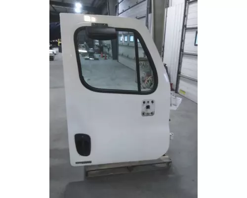FREIGHTLINER CASCADIA 2008-2018 DOOR ASSEMBLY, FRONT