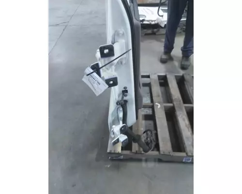 FREIGHTLINER CASCADIA 2008-2018 DOOR ASSEMBLY, FRONT