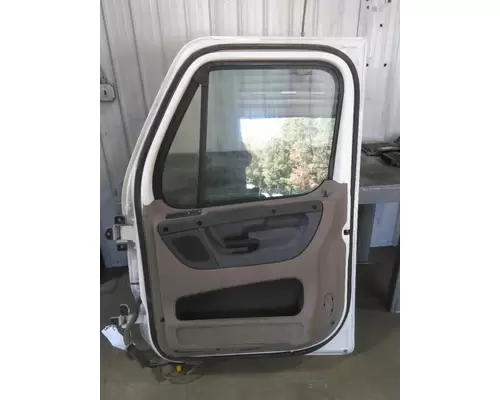 FREIGHTLINER CASCADIA 2008-2018 DOOR ASSEMBLY, FRONT