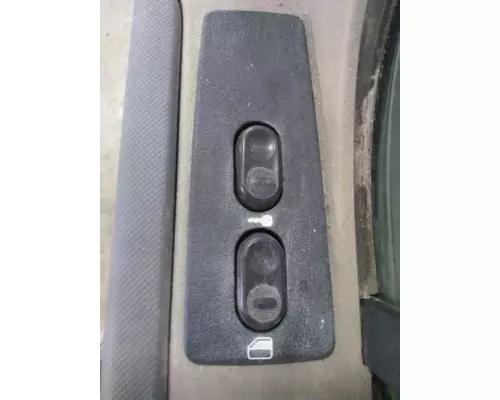 FREIGHTLINER CASCADIA 2008-2018 DOOR ASSEMBLY, FRONT