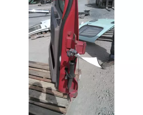 FREIGHTLINER CASCADIA 2008-2018 DOOR ASSEMBLY, FRONT