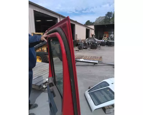 FREIGHTLINER CASCADIA 2008-2018 DOOR ASSEMBLY, FRONT