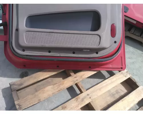 FREIGHTLINER CASCADIA 2008-2018 DOOR ASSEMBLY, FRONT