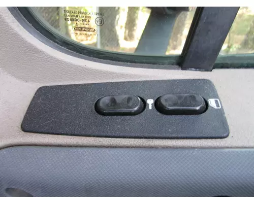 FREIGHTLINER CASCADIA 2008-2018 DOOR ASSEMBLY, FRONT