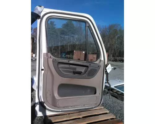FREIGHTLINER CASCADIA 2008-2018 DOOR ASSEMBLY, FRONT