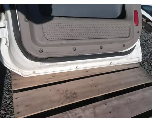 FREIGHTLINER CASCADIA 2008-2018 DOOR ASSEMBLY, FRONT