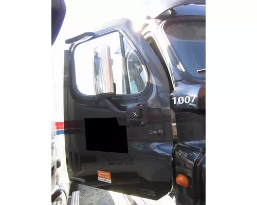 FREIGHTLINER CASCADIA 2008-2018 DOOR ASSEMBLY, FRONT