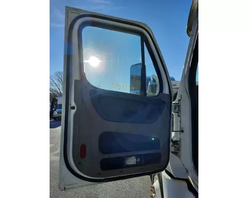 FREIGHTLINER CASCADIA 2008-2018 DOOR ASSEMBLY, FRONT