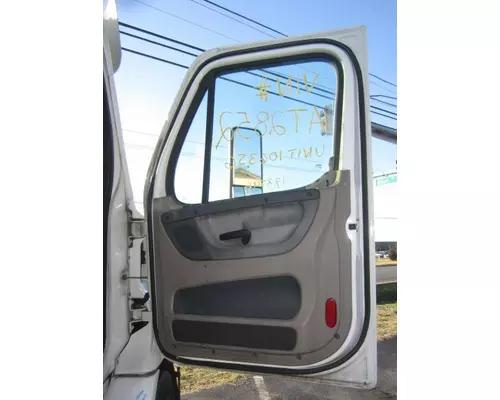 FREIGHTLINER CASCADIA 2008-2018 DOOR ASSEMBLY, FRONT