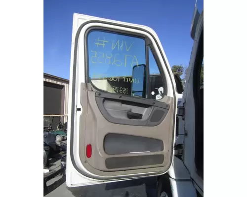 FREIGHTLINER CASCADIA 2008-2018 DOOR ASSEMBLY, FRONT