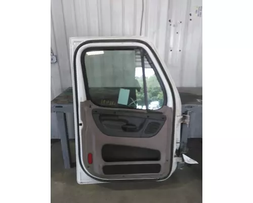 FREIGHTLINER CASCADIA 2008-2018 DOOR ASSEMBLY, FRONT