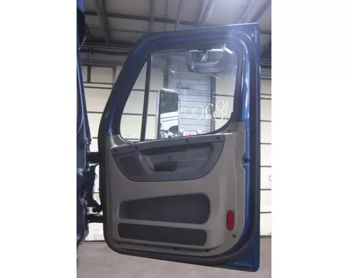 FREIGHTLINER CASCADIA 2008-2018 DOOR ASSEMBLY, FRONT