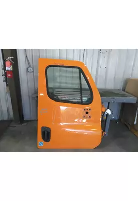 FREIGHTLINER CASCADIA 2008-2018 DOOR ASSEMBLY, FRONT