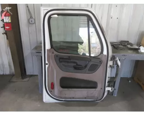 FREIGHTLINER CASCADIA 2008-2018 DOOR ASSEMBLY, FRONT