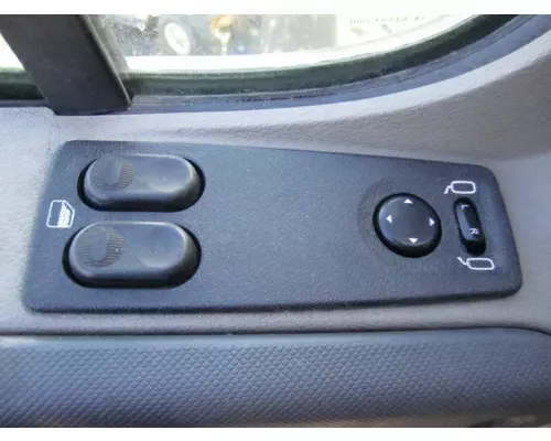 FREIGHTLINER CASCADIA 2008-2018 DOOR ASSEMBLY, FRONT