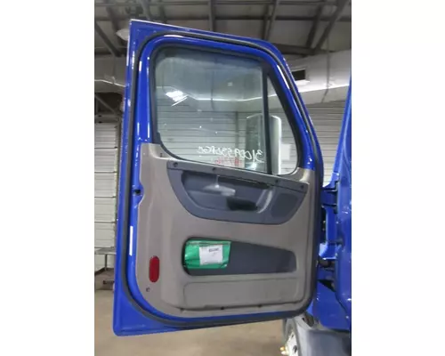 FREIGHTLINER CASCADIA 2008-2018 DOOR ASSEMBLY, FRONT