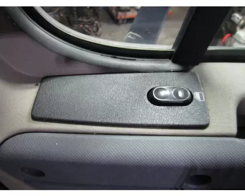 FREIGHTLINER CASCADIA 2008-2018 DOOR ASSEMBLY, FRONT