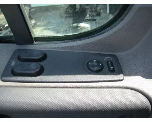 FREIGHTLINER CASCADIA 2008-2018 DOOR ASSEMBLY, FRONT
