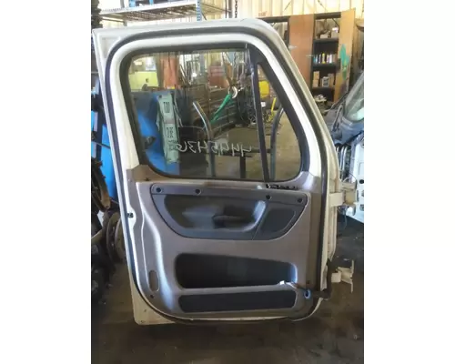 FREIGHTLINER CASCADIA 2008-2018 DOOR ASSEMBLY, FRONT