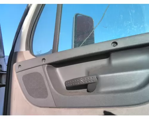 FREIGHTLINER CASCADIA 2008-2018 DOOR ASSEMBLY, FRONT