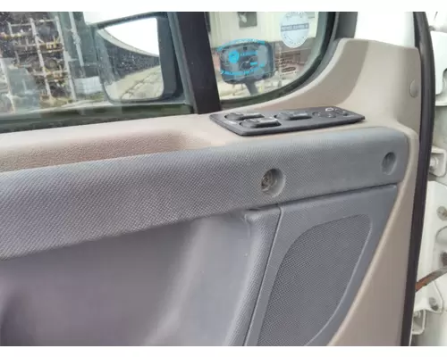 FREIGHTLINER CASCADIA 2008-2018 DOOR ASSEMBLY, FRONT