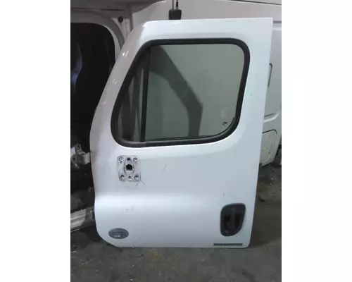 FREIGHTLINER CASCADIA 2008-2018 DOOR ASSEMBLY, FRONT