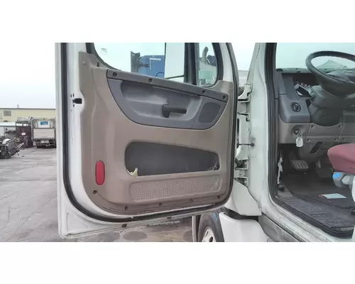 FREIGHTLINER CASCADIA 2008-2018 DOOR ASSEMBLY, FRONT