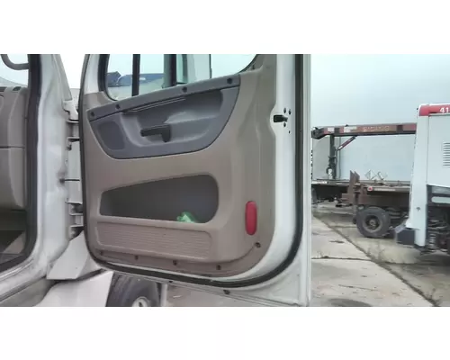 FREIGHTLINER CASCADIA 2008-2018 DOOR ASSEMBLY, FRONT