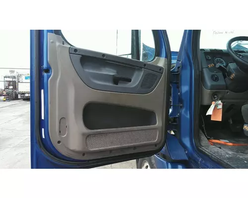 FREIGHTLINER CASCADIA 2008-2018 DOOR ASSEMBLY, FRONT