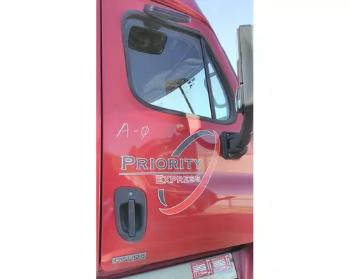 FREIGHTLINER CASCADIA 2008-2018 DOOR ASSEMBLY, FRONT