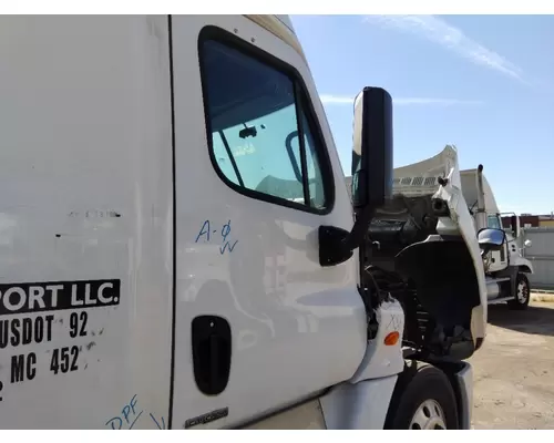 FREIGHTLINER CASCADIA 2008-2018 DOOR ASSEMBLY, FRONT