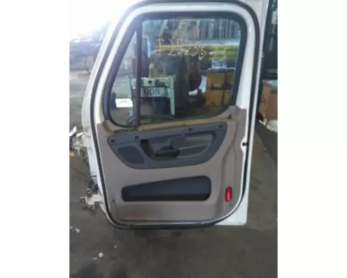 FREIGHTLINER CASCADIA 2008-2018 DOOR ASSEMBLY, FRONT