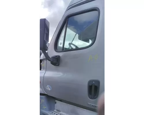 FREIGHTLINER CASCADIA 2008-2018 DOOR ASSEMBLY, FRONT
