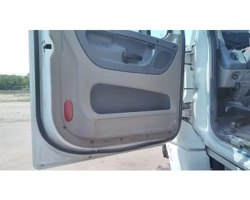 FREIGHTLINER CASCADIA 2008-2018 DOOR ASSEMBLY, FRONT