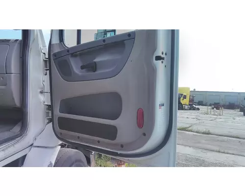 FREIGHTLINER CASCADIA 2008-2018 DOOR ASSEMBLY, FRONT