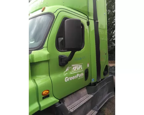 FREIGHTLINER CASCADIA 2008-2018 DOOR ASSEMBLY, FRONT